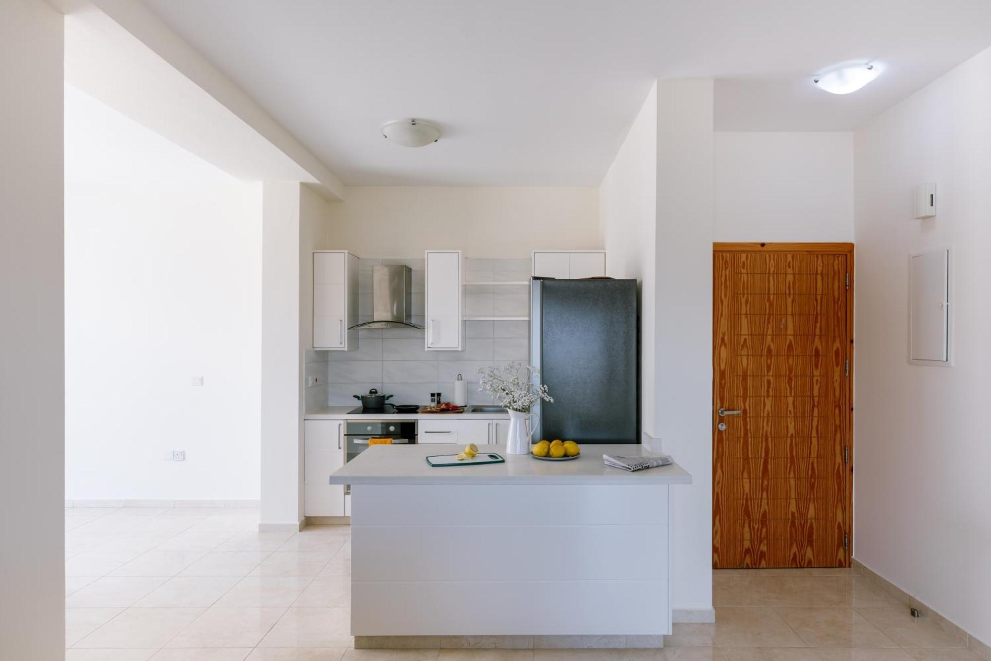 Modern 1 Bedroom *