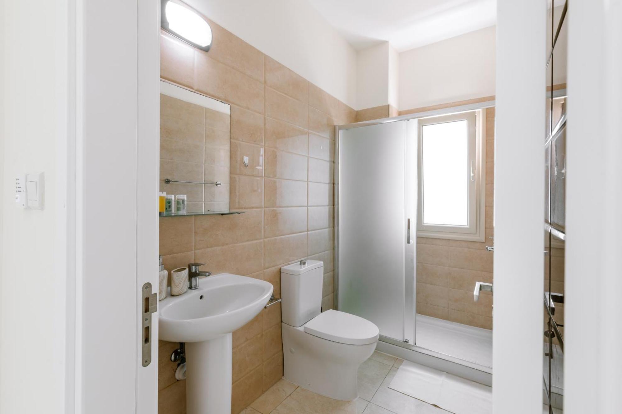 Modern 1 Bedroom